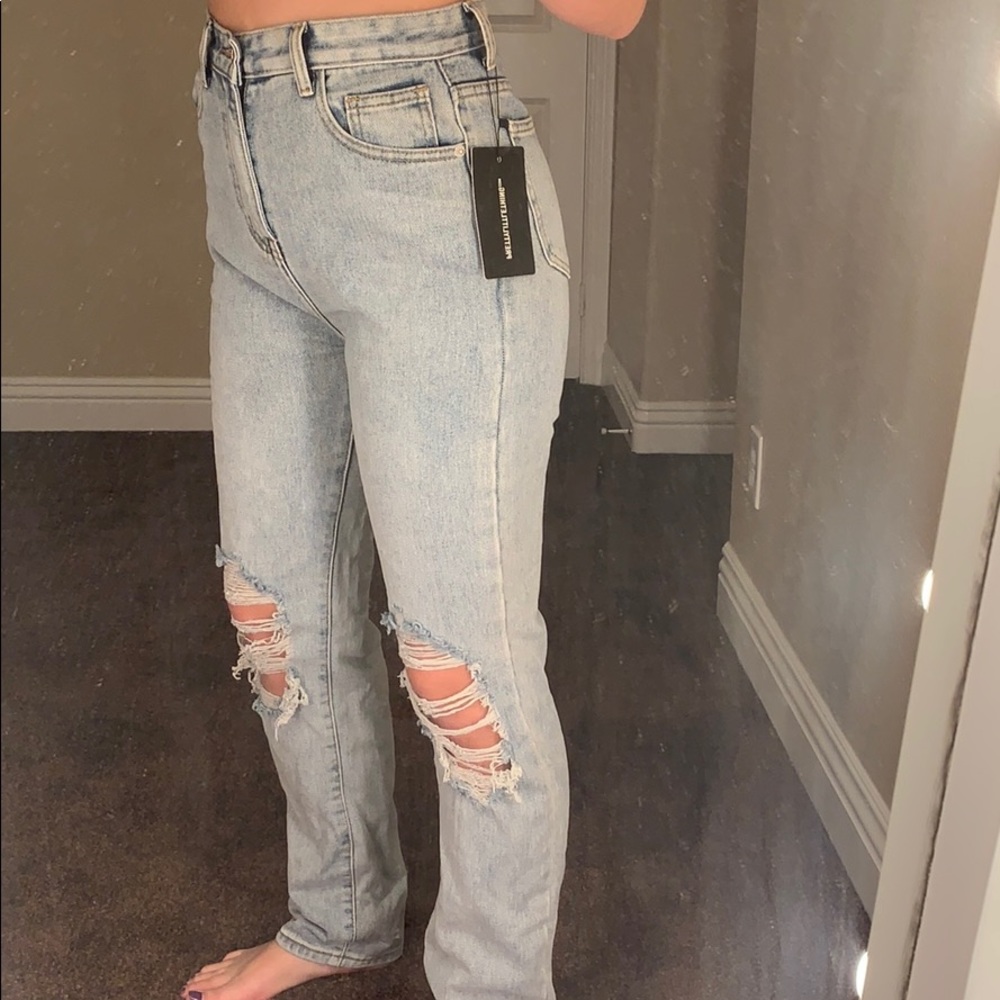 Light wash long leg jeans